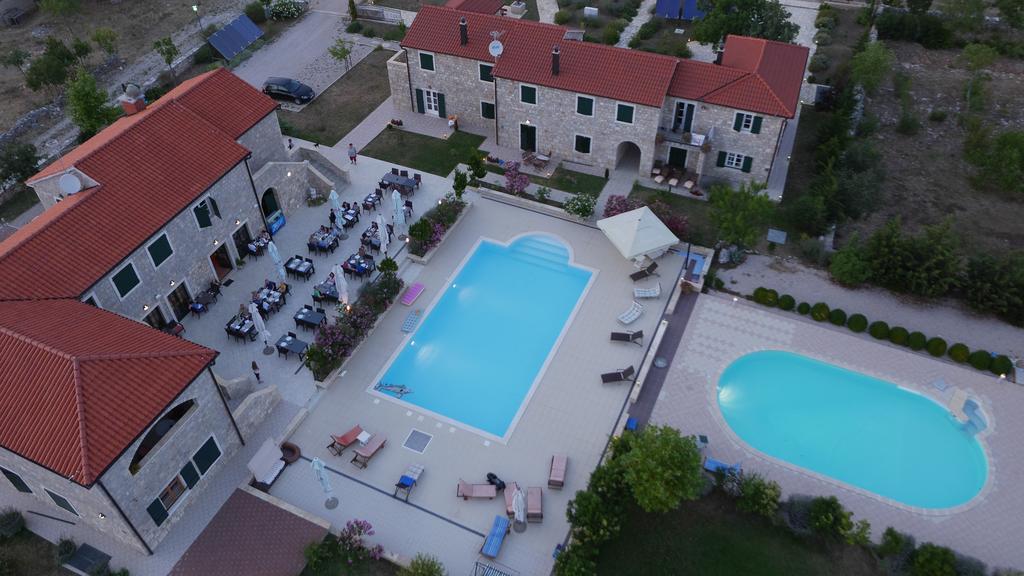 Pansion Skelin Hotel Drinovci Eksteriør billede